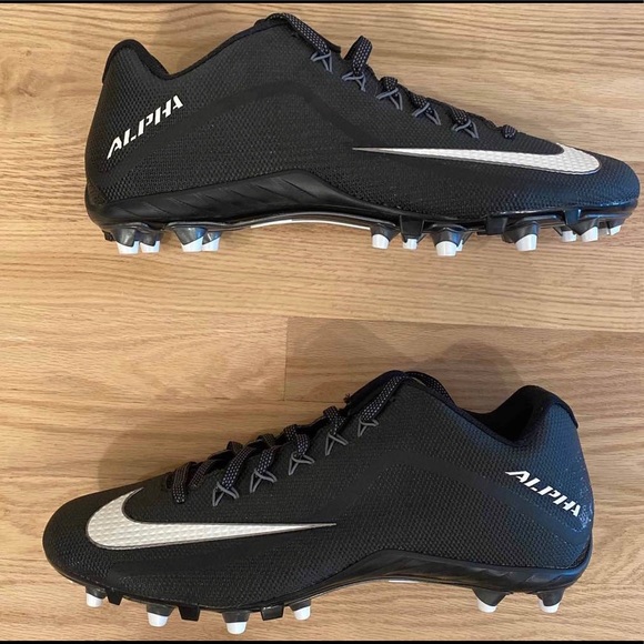 nike football cleats size 15